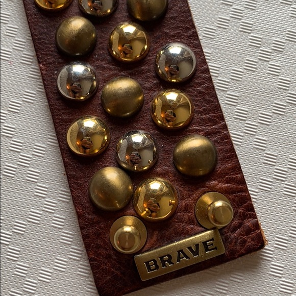 BRAVE // Leather Bracelet - Picture 2 of 4